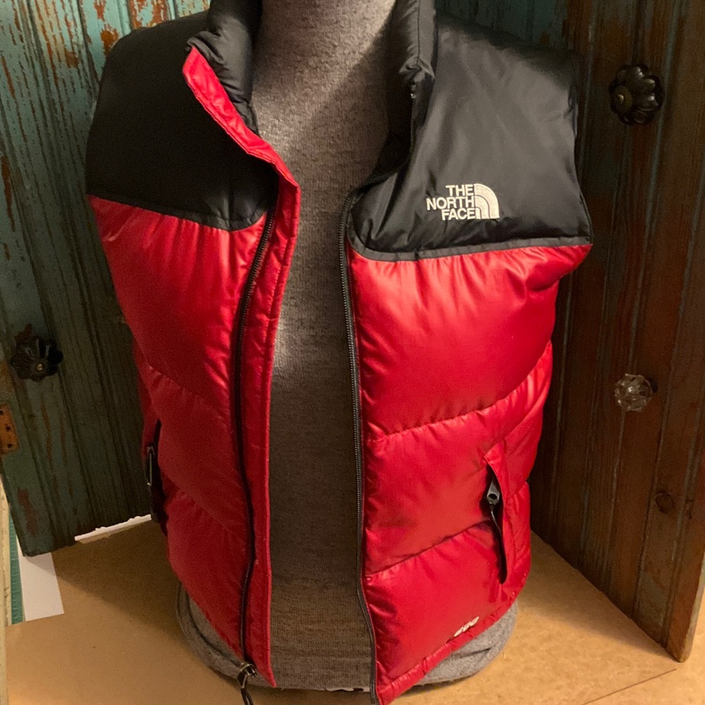 Awesome The North Face Red and Black Insulated Vest 600 vintage